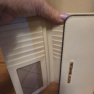 Michael Kors Cream Wallet